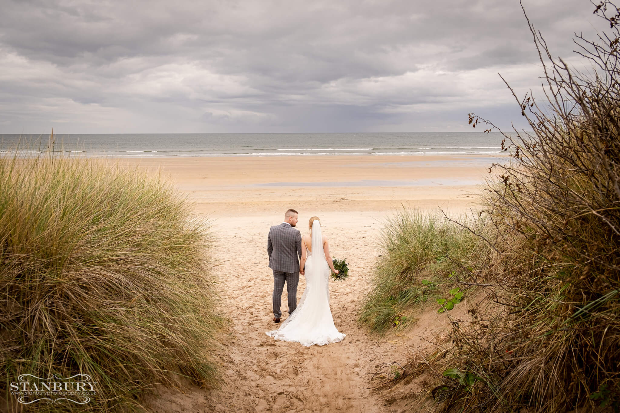 beach-wedding-photos-northumberland-stanbury-photography