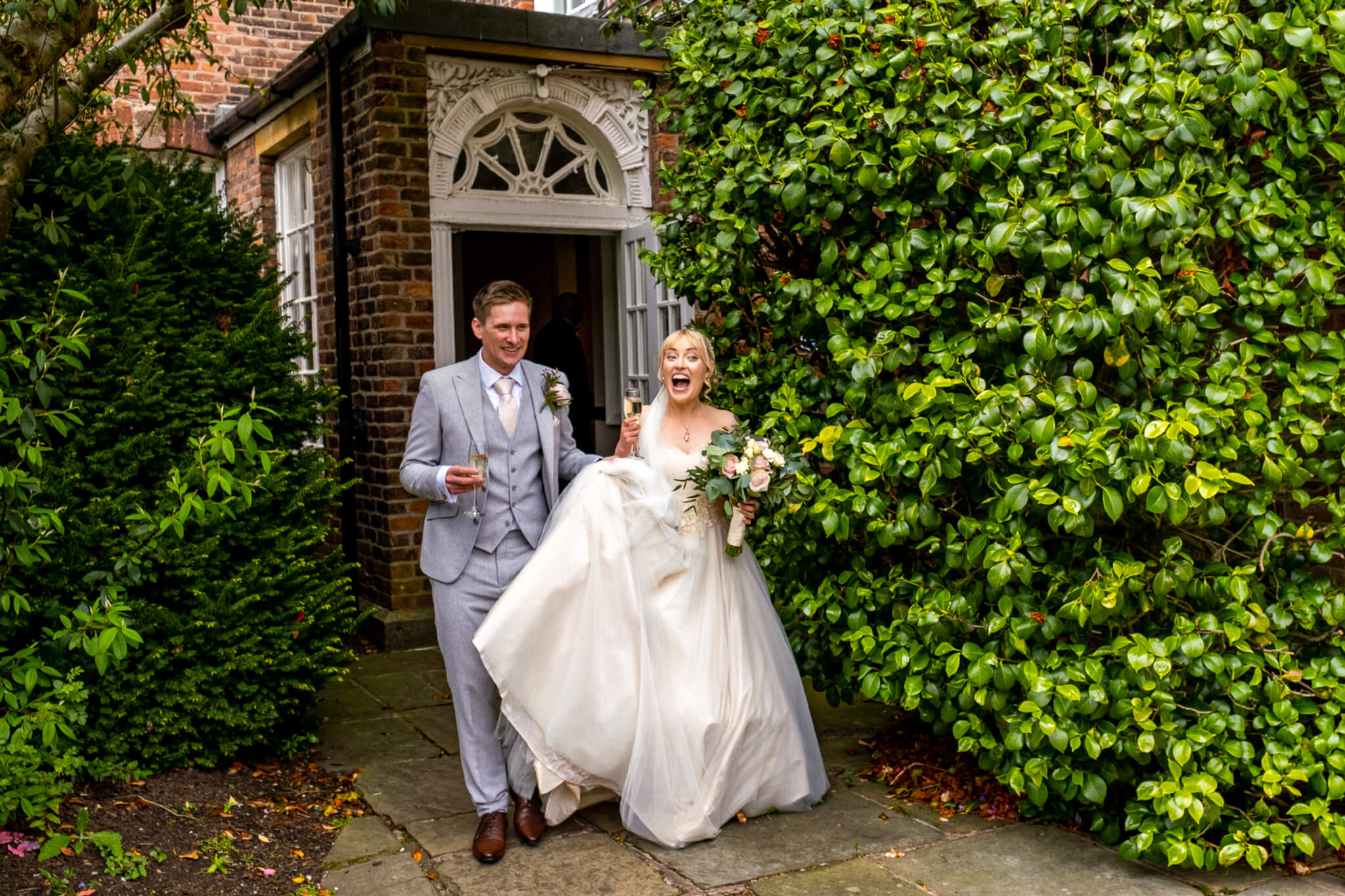 fun-wedding-photography-cheshire-stanbury-photo