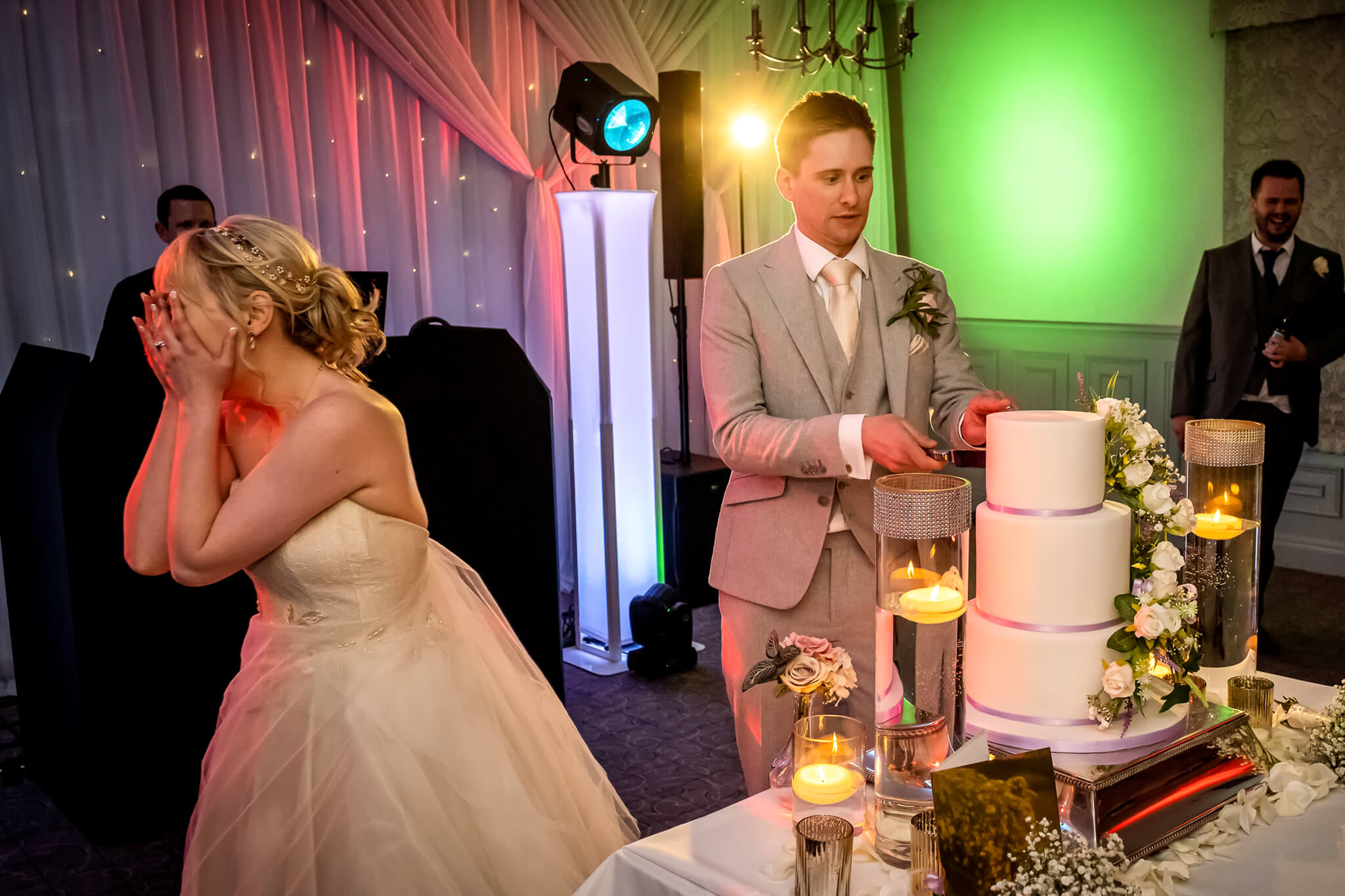 wedding-cake-mottram-hall-cheshire-photography