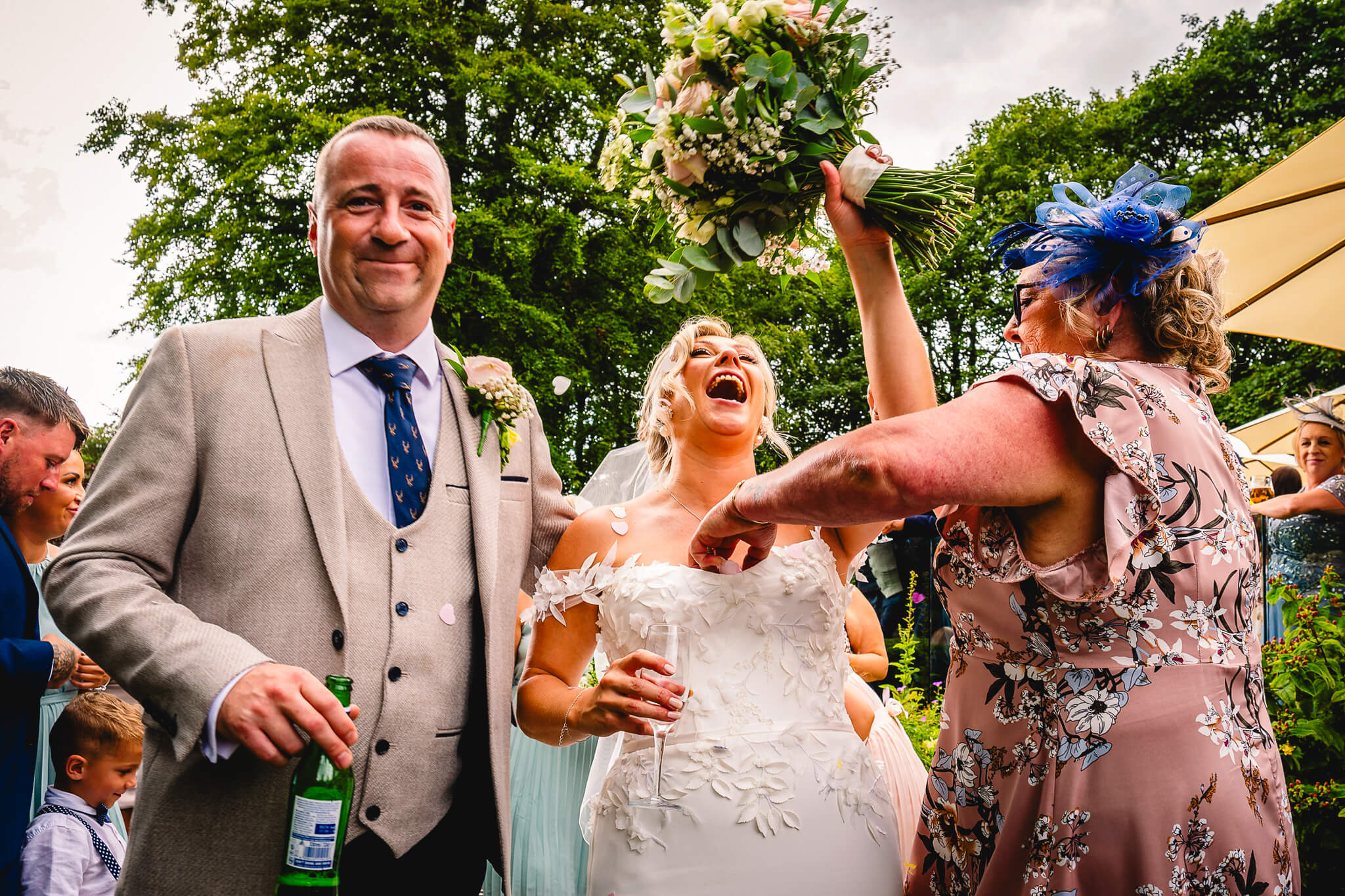 best-rivington-barn-wedding-photography-stanbury-photographers